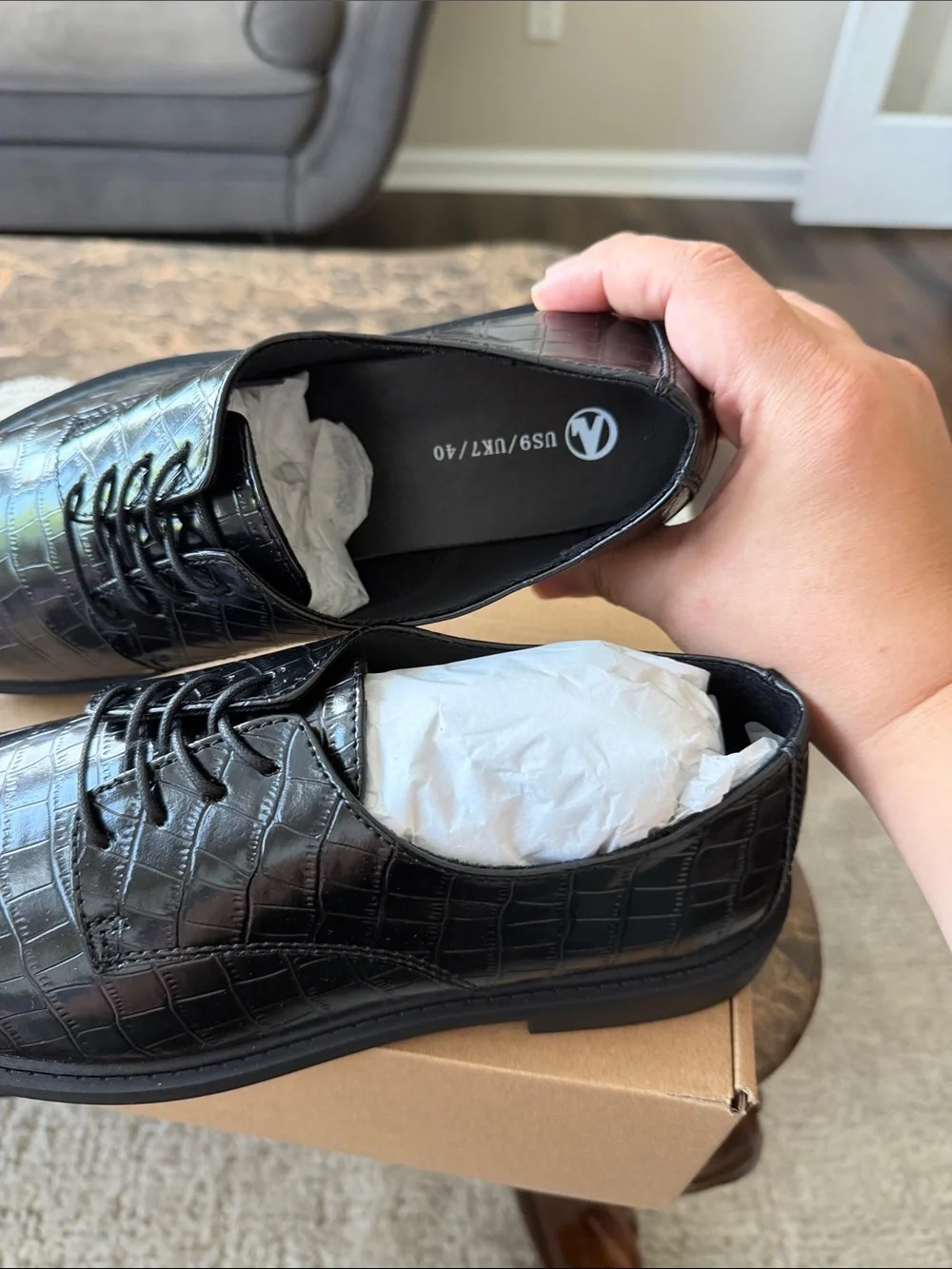 Men's Black Croc-Embossed Leather Dress Shoes